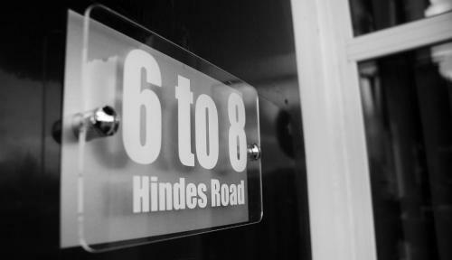 Hostal The Hindes Hotel - B&B