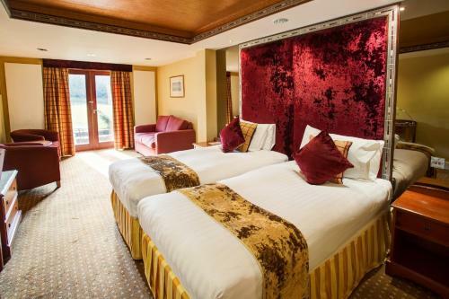 Best Western Plus Grim's Dyke Hotel