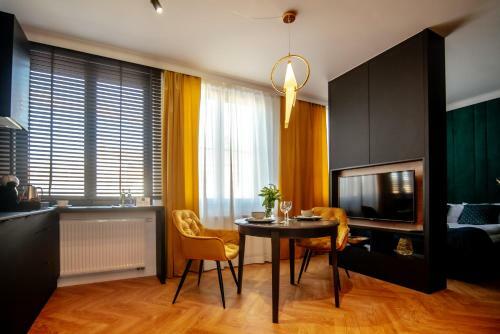 Apartamenty Stare Miasto Zamo??