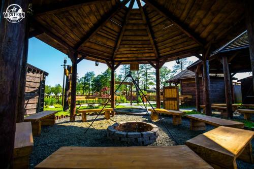 Hotel Western Camp Resort