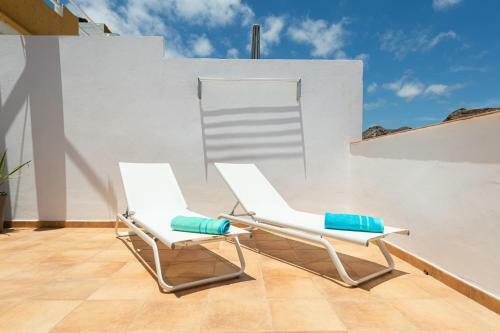 Apartment With Terrace And Sea Views