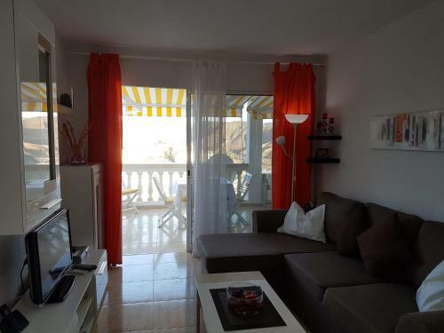Amazing Seaview 2 Bedroom Apartment