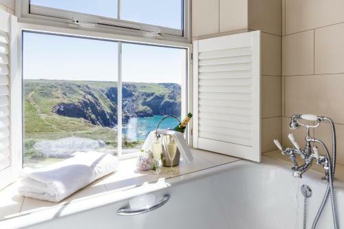 Mullion Cove Hotel