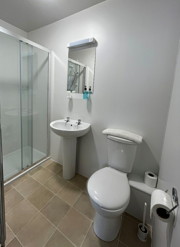 Hostal The Kelvin Hotel