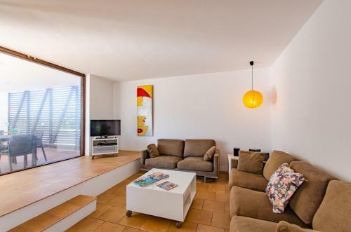 3 Bedroom Villa, Private Pool, Biniancolla, Near Punta Prima