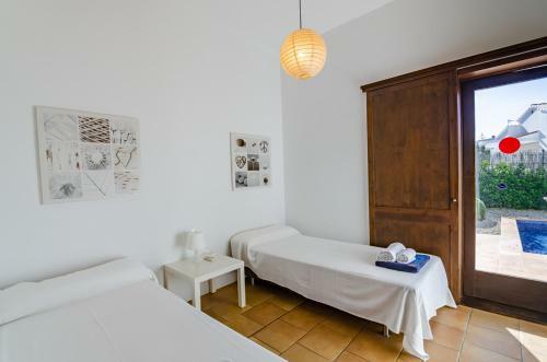 3 Bedroom Villa, Private Pool, Biniancolla, Near Punta Prima