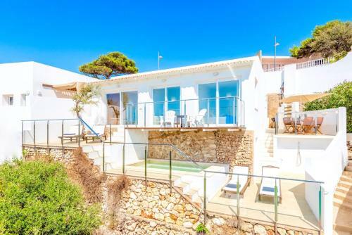 Seafront Villa Bellavista With Heated Pool