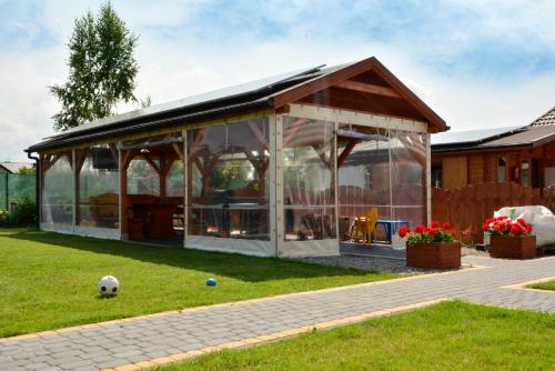 Piasek I Woda Domki W Grzybowie