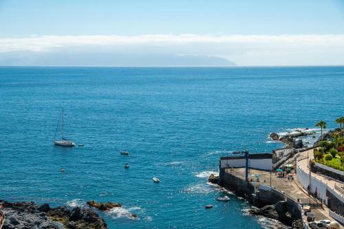 102 Beautiful Apartment, First Line, Sea View, Wifi