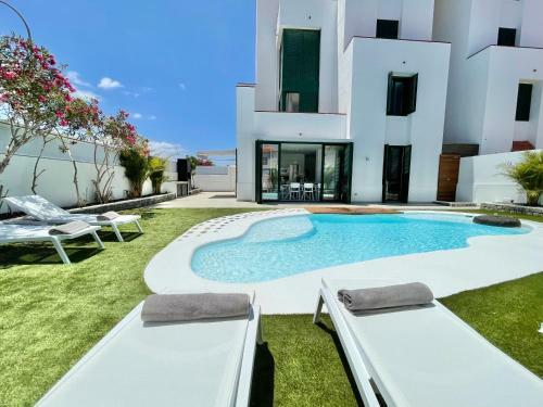 Apartamento Taucho - Private, Heatable Pool, Bbq, 4 Bedrooms
