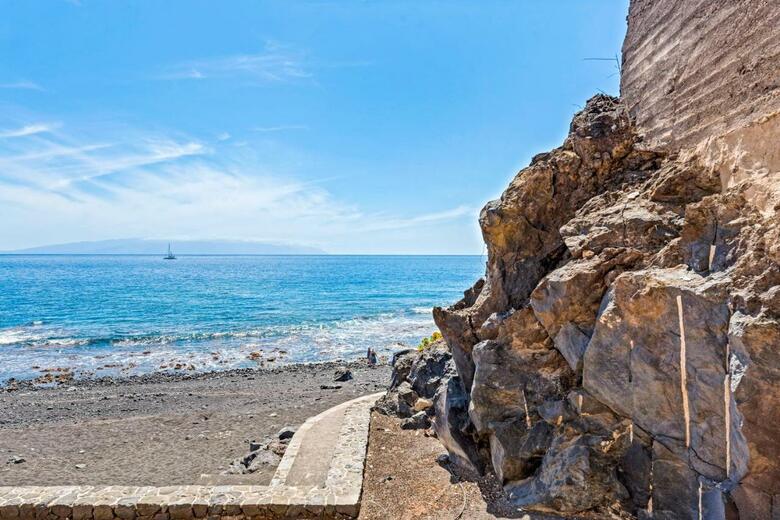 Duplex Ocean View Apartment In Neptuno