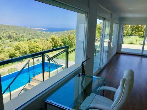 Villa In Platja D Aro, Sea & Mountain Views, Pool ,18 Guests