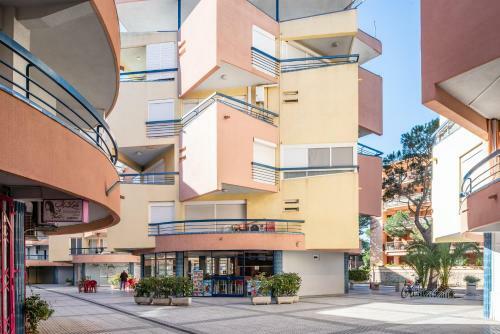 Ridaura Apartments