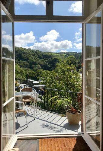 Hostal Castle Hill Guest House