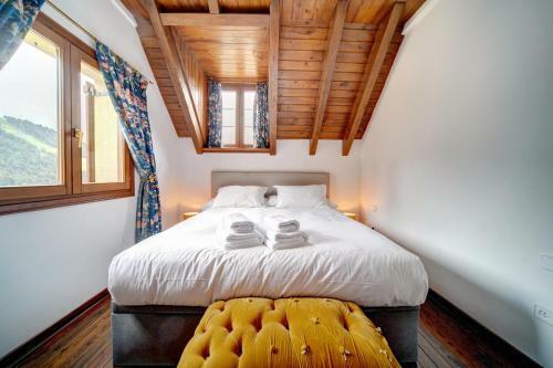 Casa Mont Romies By Totiaran