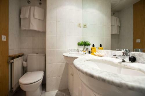 Apartamento Wood ? Wifi, Terraza ? Ideal Excursiones