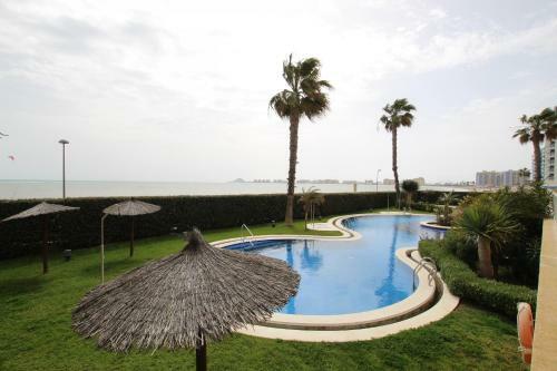 Pool & Terrace Apartment By Rental Ol�