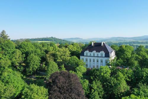 Bed & Breakfast Pa?ac Piszkowice