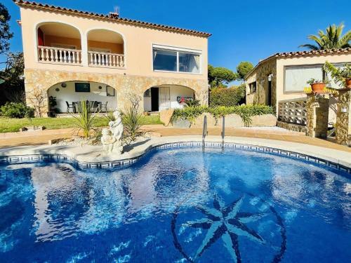 Villa Vilar D'aro By Costabravaway