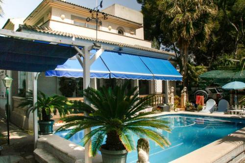 Villa Matias Pool And Beach
