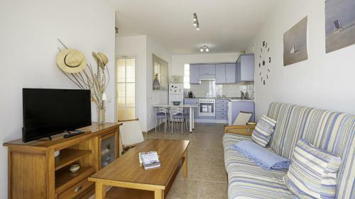 Villa Apt With Private Terrace - Parking - Pool