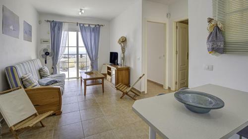 Villa Apt With Private Terrace - Parking - Pool