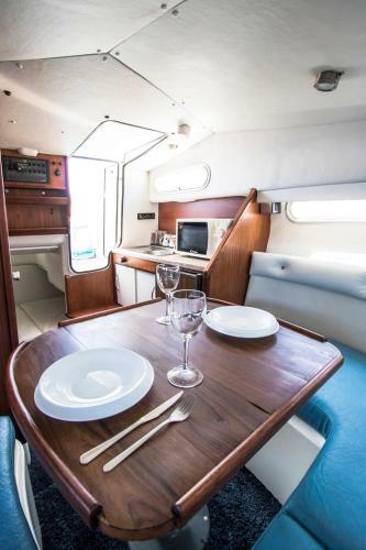 Sealine Boat
