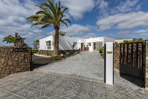Villa Bianca - Sol, Lava Y Mar