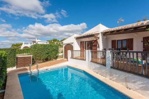 Villa Binisol