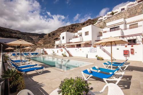 Granada II Apartments