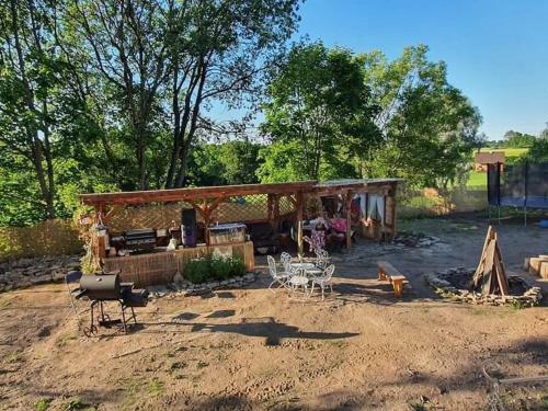 B&B Rando & K�rdi Juures O�