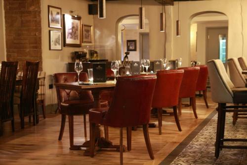 Posada Crown Hotel