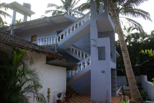 Hostal The Sovereign Villa