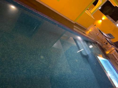 Hotel 10 Candolim Goa