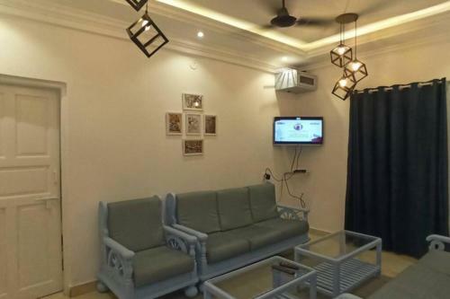 4 Bhk Villa With Private Pool