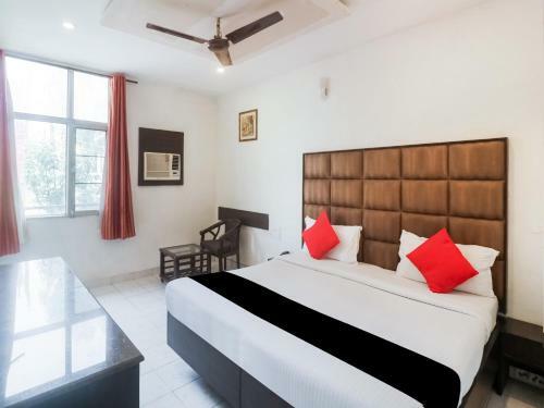 Hotel Oyo 8086 Motel Maurya