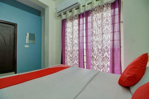 Hotel Vaccinated Staff- Oyo 14360 Park Inn