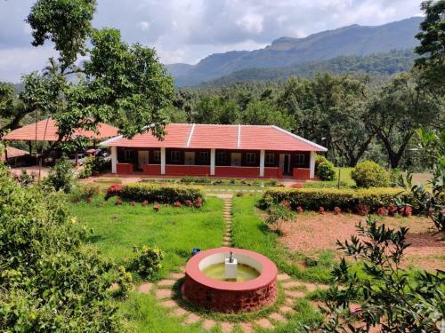Mandal Woods Homestay