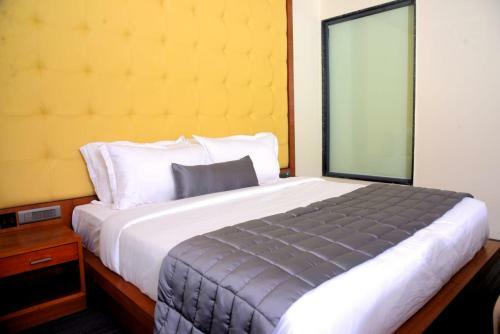 Hotel Global Village Luxury Resorts