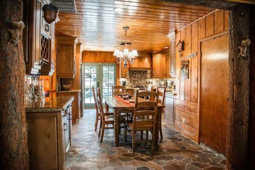 Bass Lake Cabin