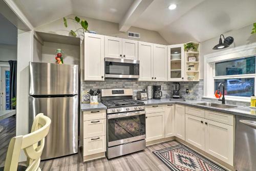 Cozy Cottage Easy Access To Redwoods Trails!