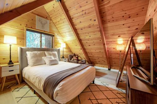 Little Foot Cabin