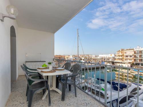 Apartment Port Salins