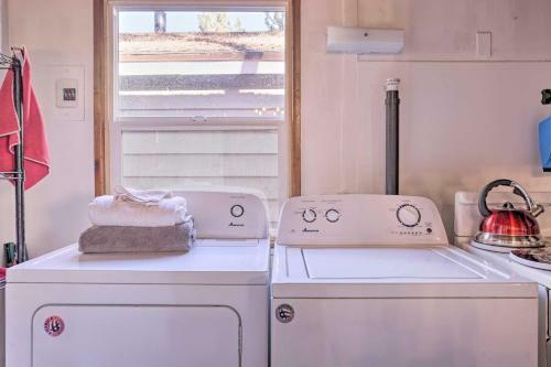 Quaint And Cozy Big Bear Cabin Pets Welcome!