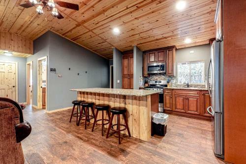 Country Club Cabin