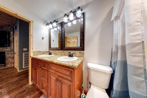 Country Club Cabin