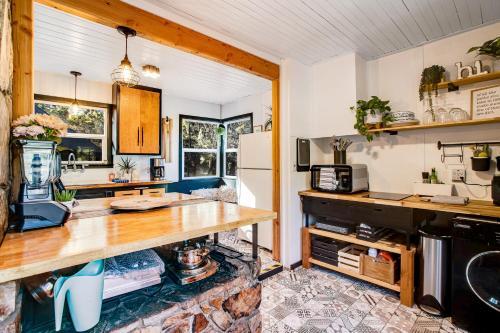 Big Bear Corner Cabin