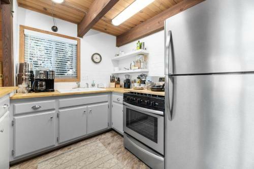 Big Bear Lookout Lodge