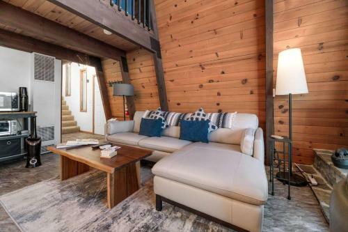 Big Bear Lookout Lodge