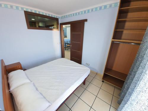Apartamento Karina Beach-5